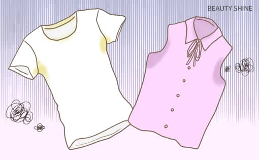 汗ジミと黄ばみがあるtシャツ